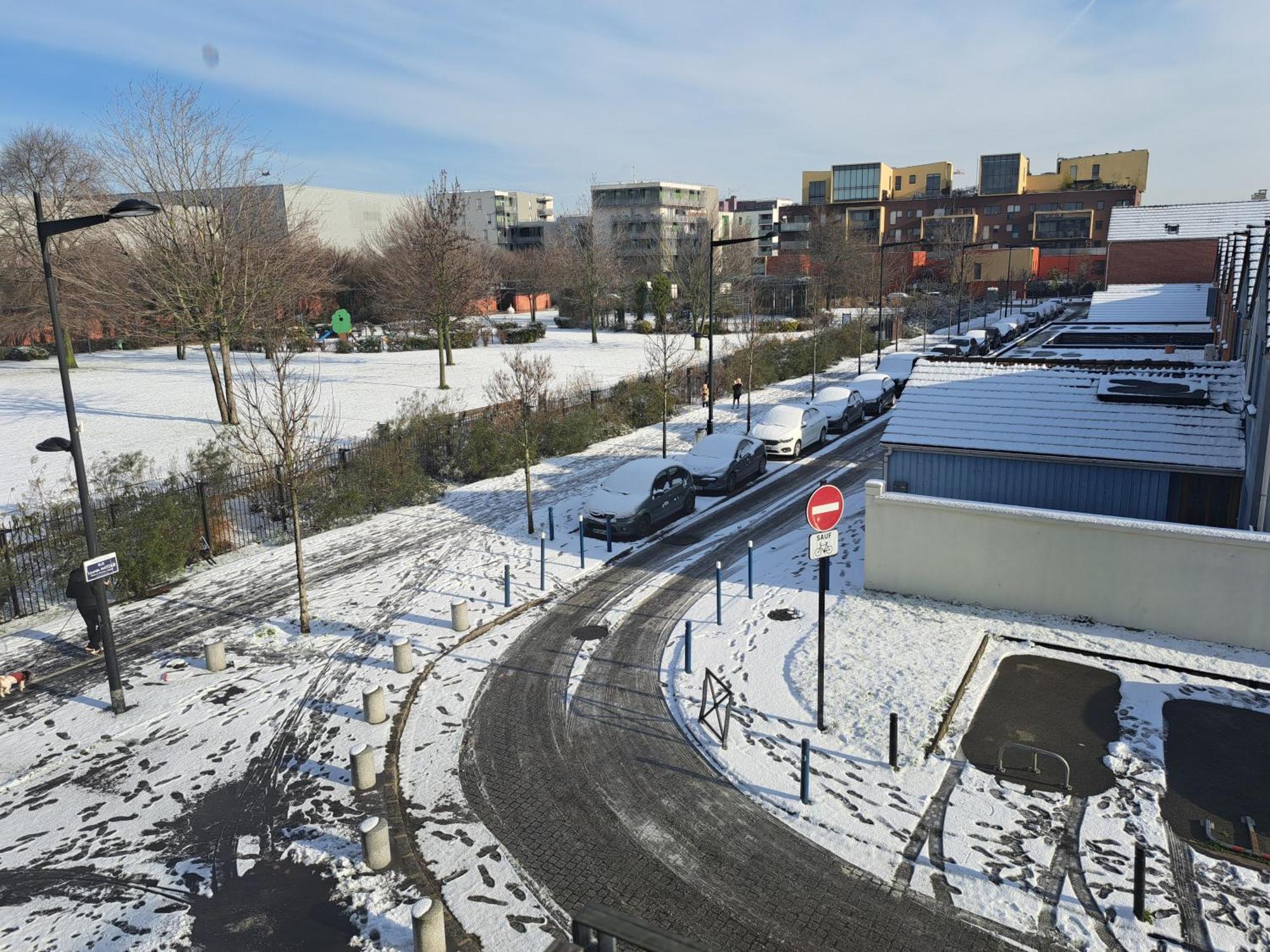 Chez Daniel, Un 2 Pieces Proche De Paris Stade De France Aubervilliers Exteriör bild